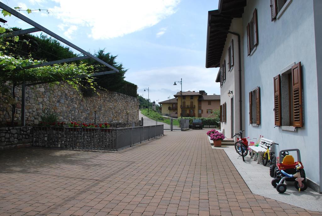 Appartamenti Stanga Ivo Тено Стая снимка